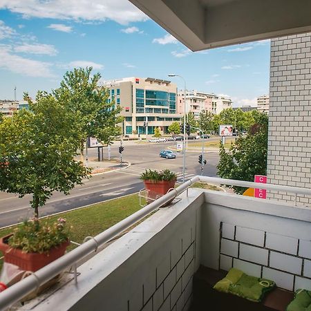 Apartment Arena White Belgrad Exteriör bild