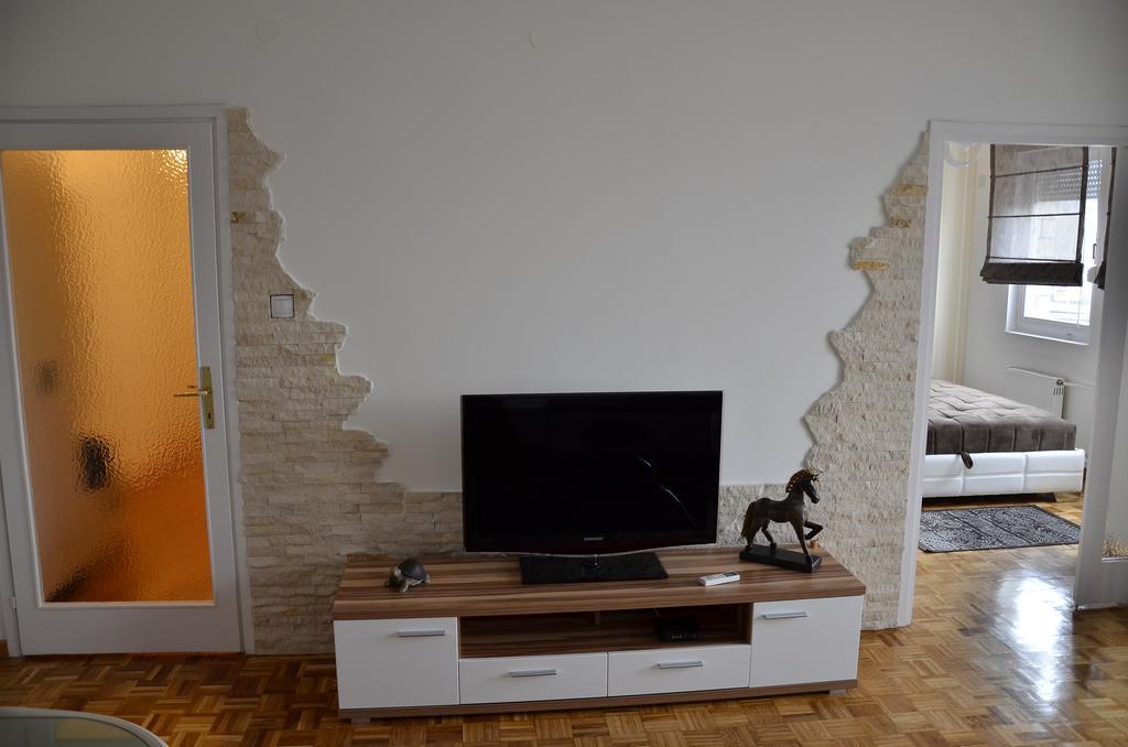 Apartment Arena White Belgrad Rum bild