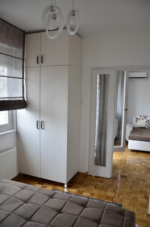 Apartment Arena White Belgrad Rum bild