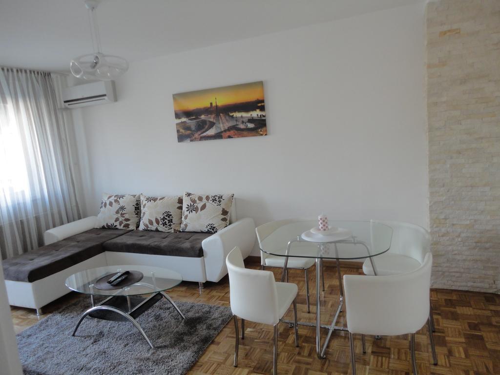 Apartment Arena White Belgrad Rum bild