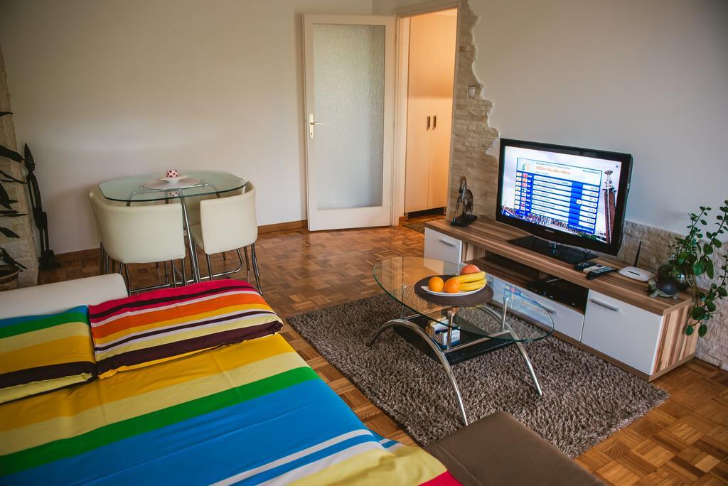 Apartment Arena White Belgrad Exteriör bild